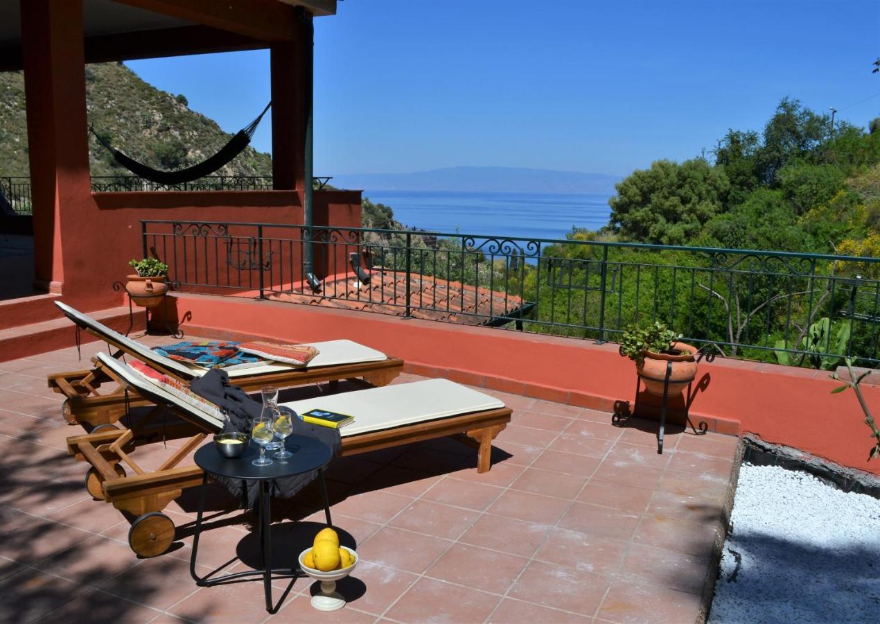 Villa Vittorio - Splendid Panoramic Sea View Terrace Taormina Kültér fotó